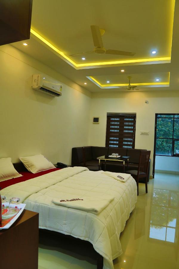 Hotel Karibu Residency Malappuram Zewnętrze zdjęcie